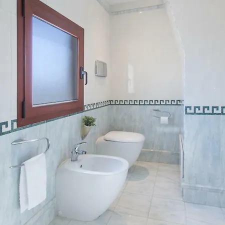 Upper House * Cagliari