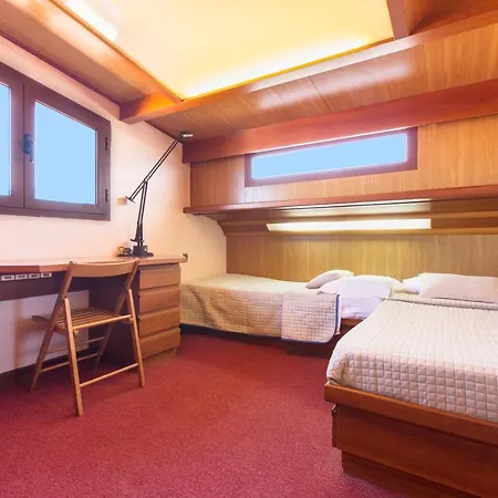 Upper House Apartment Cagliari